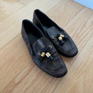LOUIS VUITTON MONOGRAM TASSLE SOCIETY LOAFERS